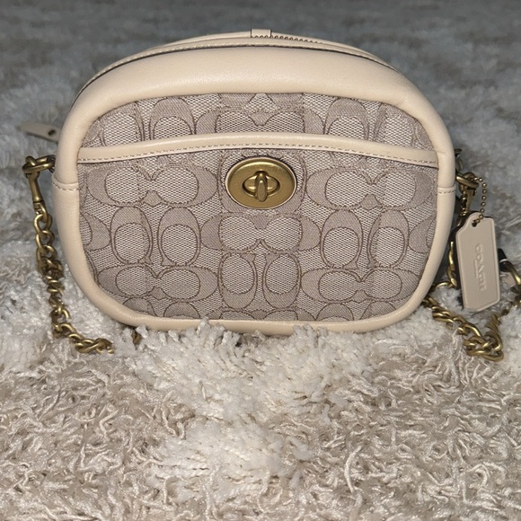 Coach crossbody - Picture 3 of 10